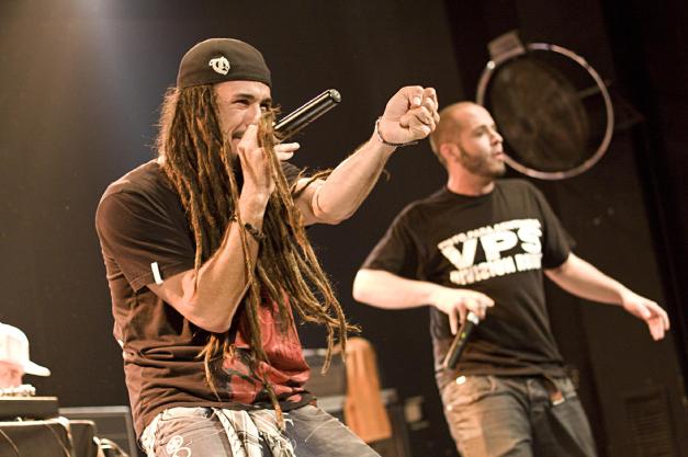 la-phaze-1515069156.-1x2560