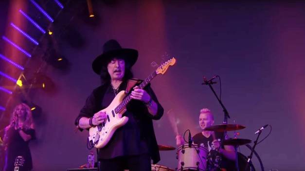 ritchie-blackmore-el-autor-del-smoke-on-the-water-no-volvere-a-escribir-rock